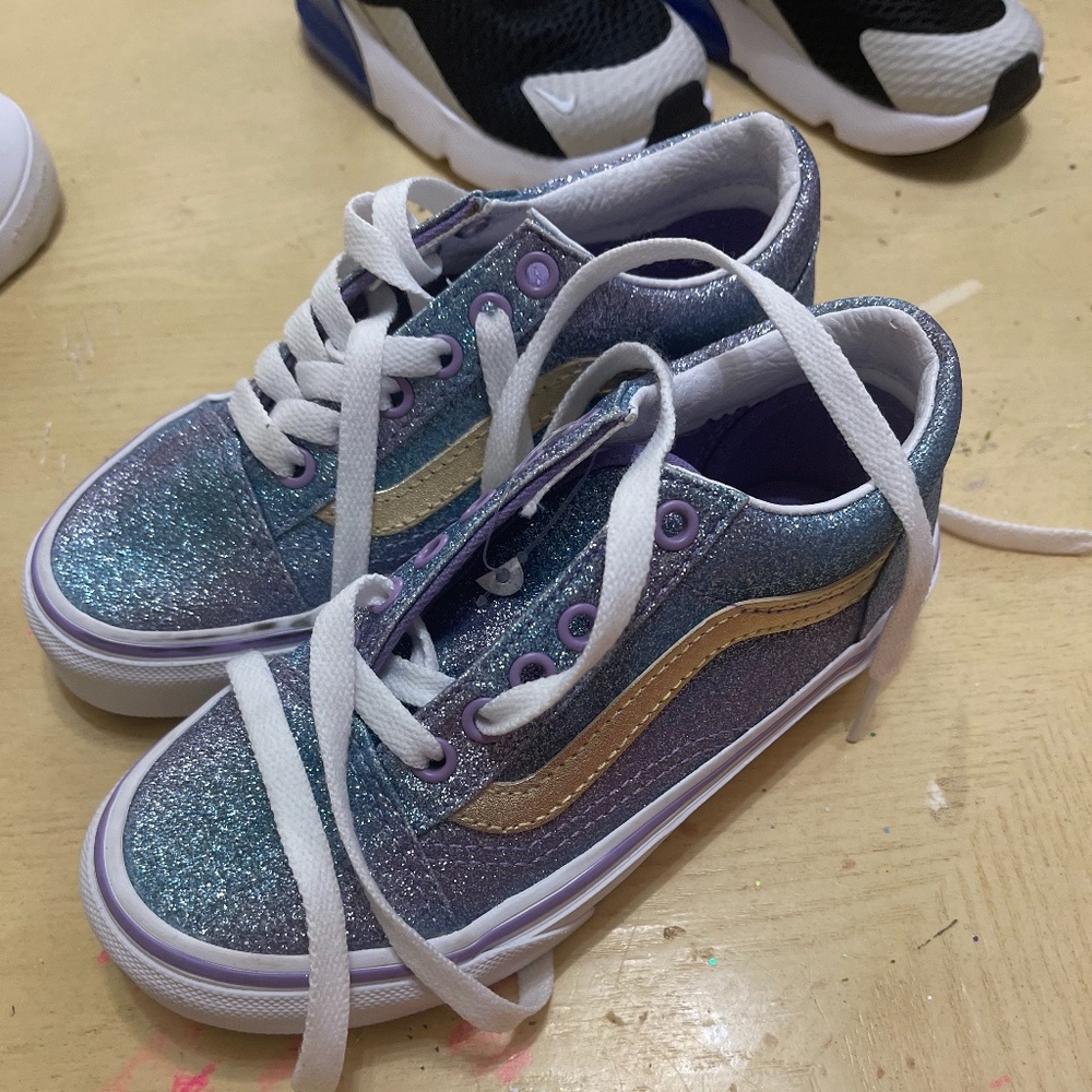 Girls Vans